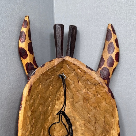 Vintage Estate Handcrafted Giraffe Mask Wall Art 15" - Picture 10 of 10